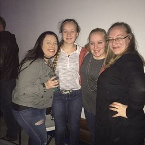 Meet your Posher, Ava